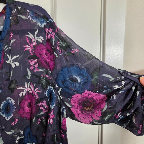 Torrid Purple Floral Lexie Top - Picture 6 of 13